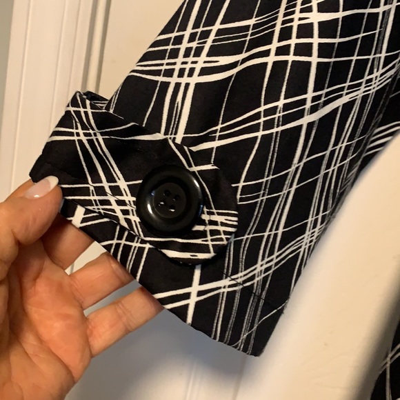 Eshe Lightweight Blazer - Picture 4 of 8